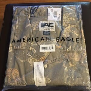 New American Eagle shirt sleeve shirt olive color with animal prints